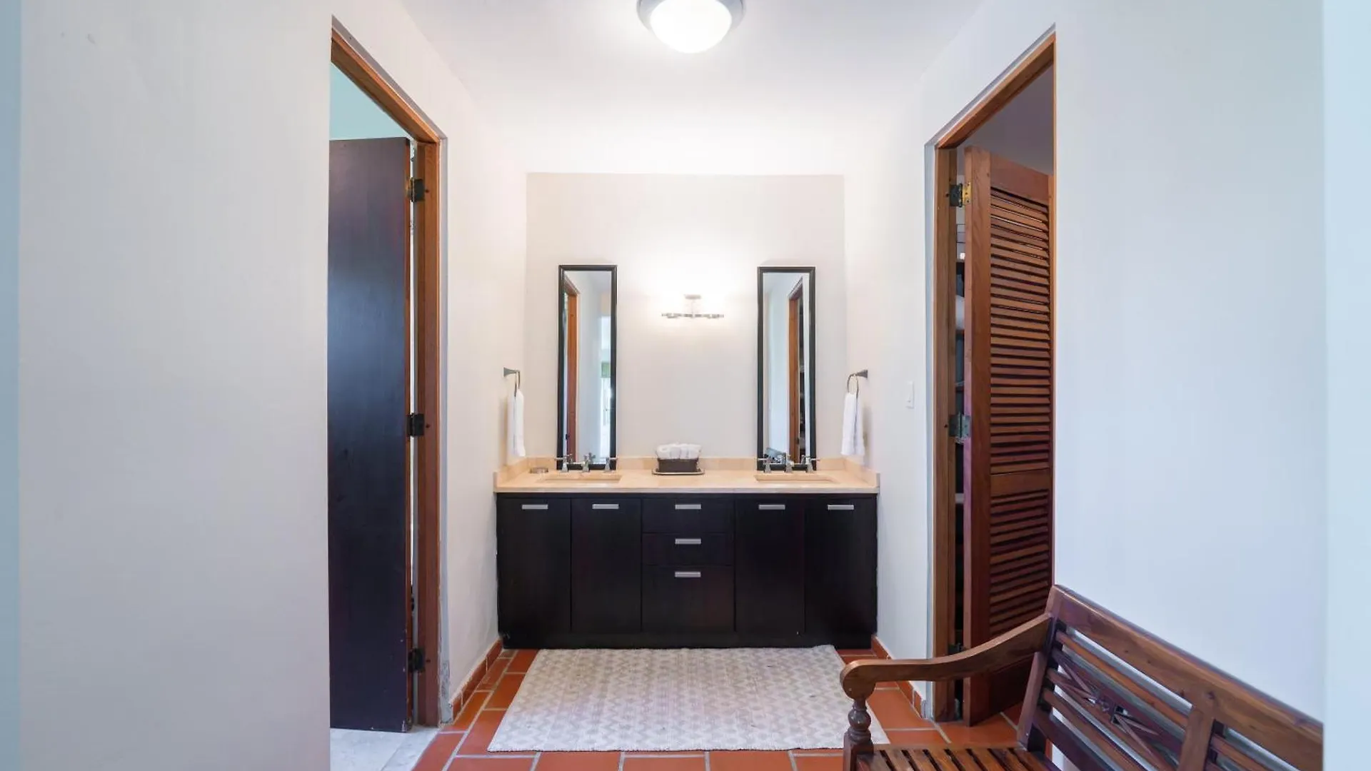 Family Villa Oleana Waterviews Oceanfront With Water And Generator Vega Alta